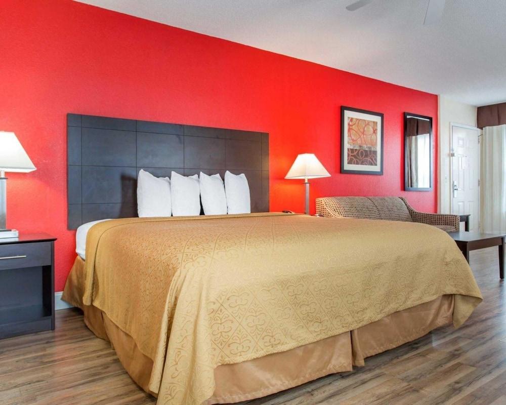 Quality Inn & Suites Lexington Bagian luar foto